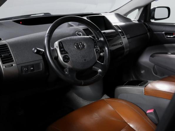 Toyota Prius II Рестайлинг (XW20) с пробегом 2007 года, цена 530 000 рублей, 423910 км, лифтбек, Автокод Объявления