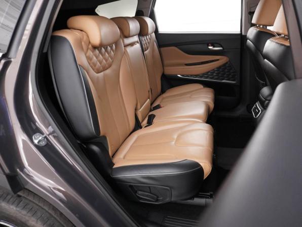 Hyundai Santa Fe IV Рестайлинг с пробегом 2021 года, цена 3 587 444 рубля, 55548 км, внедорожник, Автокод Объявления