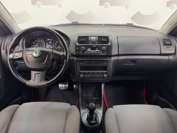 Skoda Fabia II Рестайлинг с пробегом 2011 года, цена 879 000 рублей, 190024 км, хэтчбек, Автокод Объявления