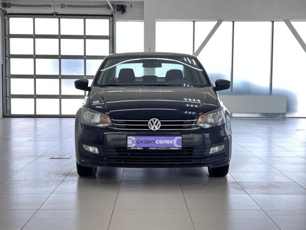 Volkswagen Polo V Рестайлинг с пробегом 2019 года, цена 1 090 000 рублей, 217800 км, седан, Автокод Объявления