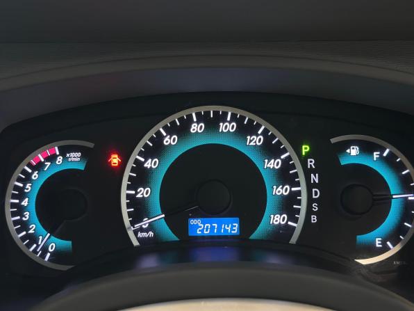 Toyota ISis I Рестайлинг с пробегом 2011 года, цена 999 000 рублей, 207143 км, минивэн, Автокод Объявления