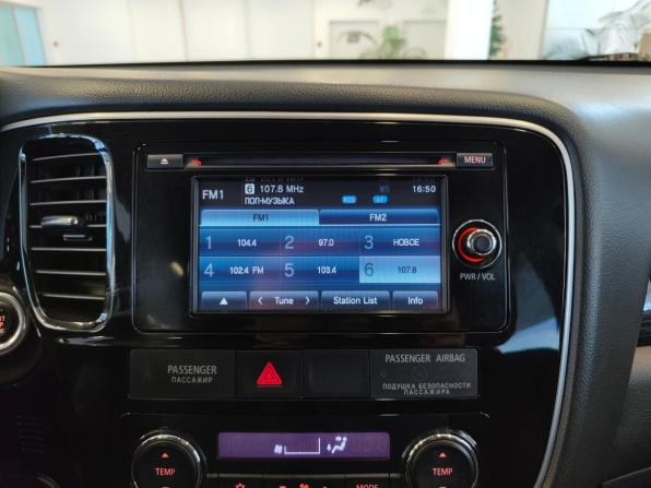 Mitsubishi Outlander III Рестайлинг 2 с пробегом 2016 года, цена 1 825 000 рублей, 140715 км, внедорожник, Автокод Объявления