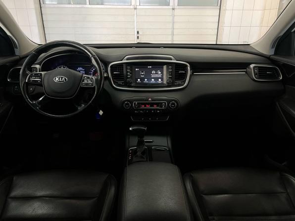 Kia Sorento III Prime Рестайлинг с пробегом 2019 года, цена 2 297 000 рублей, 175000 км, внедорожник, Автокод Объявления