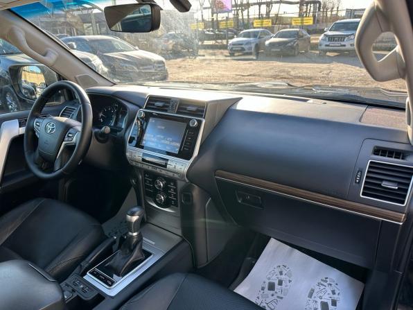 Toyota Land Cruiser Prado 150 Series Рестайлинг 2 с пробегом 2019 года, цена 5 380 000 рублей, 175458 км, внедорожник, Автокод Объявления