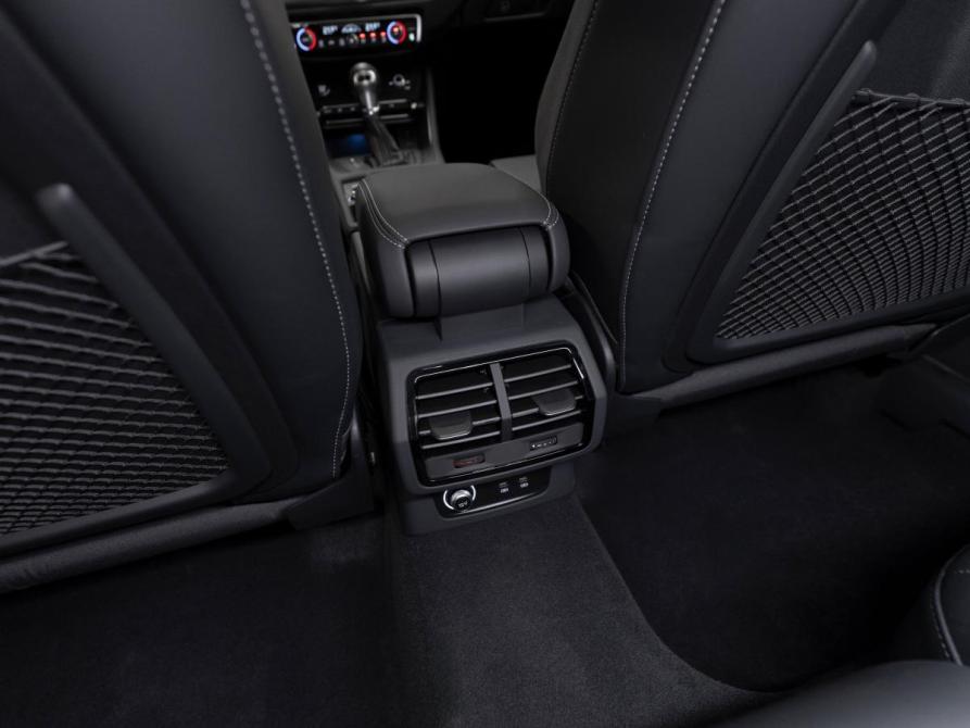 Audi Q3 II (F3) Москва  - изображение 14