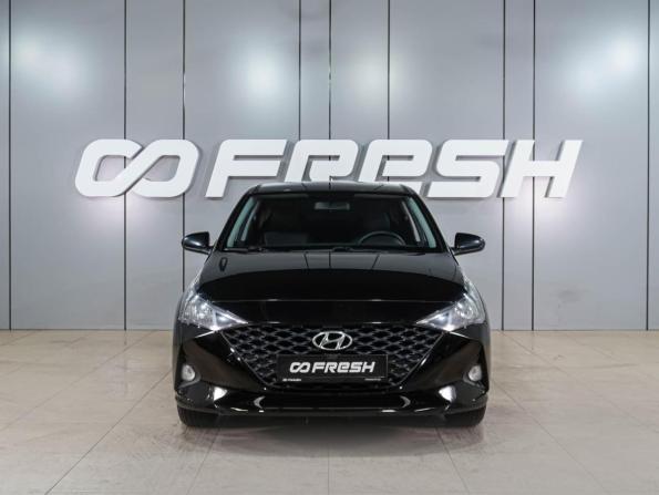 Hyundai Solaris II Рестайлинг с пробегом 2021 года, цена 1 549 000 рублей, 118788 км, седан, Автокод Объявления