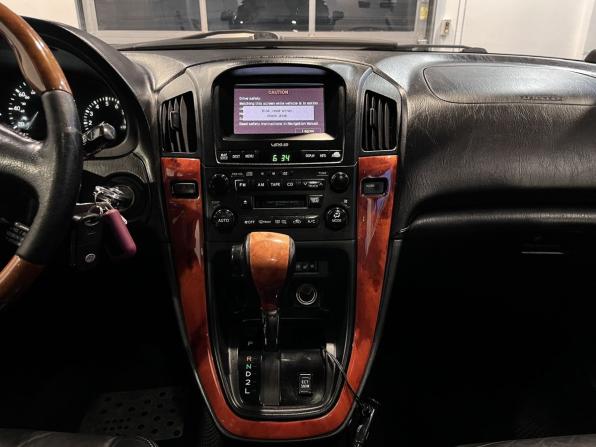 Lexus RX I с пробегом 2001 года, цена 610 000 рублей, 283638 км, внедорожник, Автокод Объявления