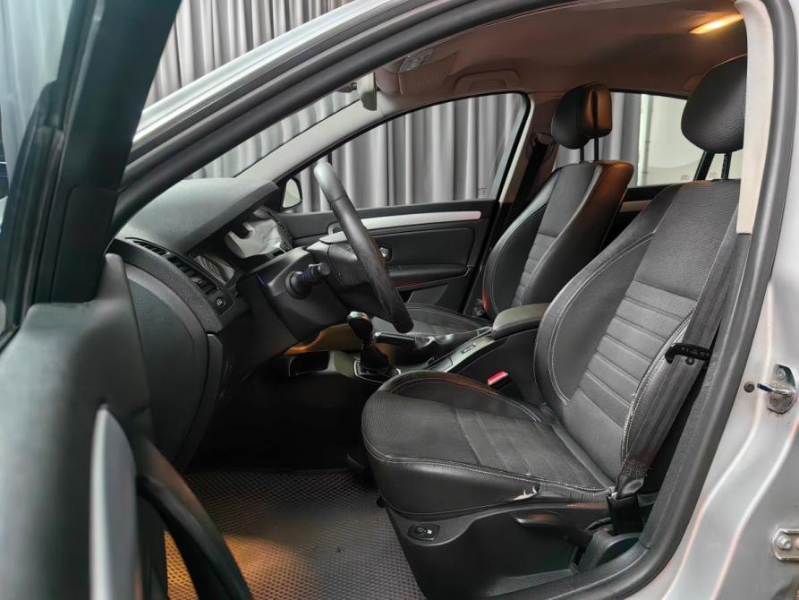 Renault Laguna III Москва  - изображение 9