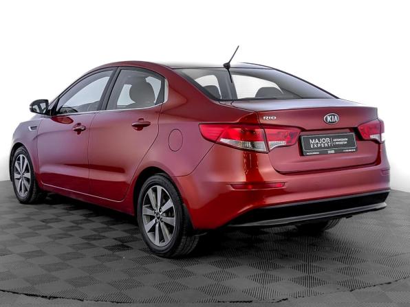 Kia Rio III Рестайлинг с пробегом 2016 года, цена 1 345 000 рублей, 71542 км, седан, Автокод Объявления