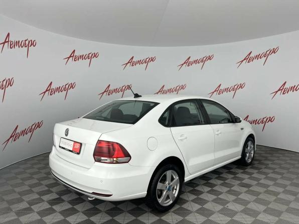 Volkswagen Polo V Рестайлинг с пробегом 2018 года, цена 939 000 рублей, 136618 км, седан, Автокод Объявления