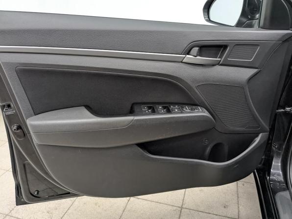 Hyundai Elantra VI (AD) с пробегом 2017 года, цена 1 525 000 рублей, 114768 км, седан, Автокод Объявления