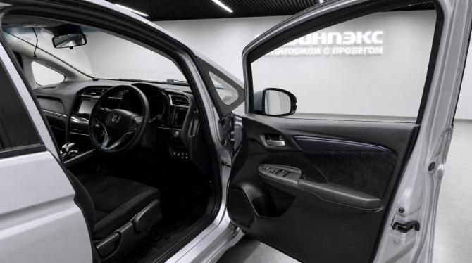 Honda Shuttle II Рестайлинг с пробегом 2019 года, цена 1 350 000 рублей, 127545 км, универсал, Автокод Объявления