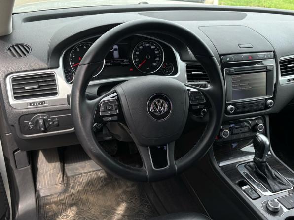 Volkswagen Touareg II Рестайлинг с пробегом 2015 года, цена 2 550 000 рублей, 153652 км, внедорожник, Автокод Объявления