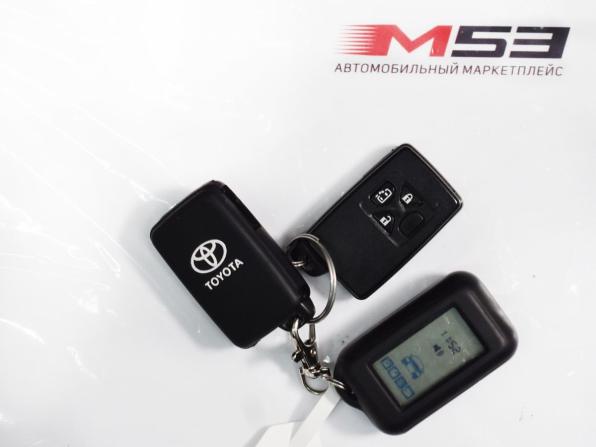 Toyota ISis I Рестайлинг с пробегом 2012 года, цена 1 264 995 рублей, 86627 км, компактвэн, Автокод Объявления