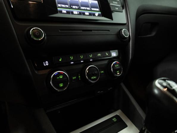 Skoda Octavia III (A7) с пробегом 2016 года, цена 1 039 700 рублей, 140950 км, лифтбек, Автокод Объявления