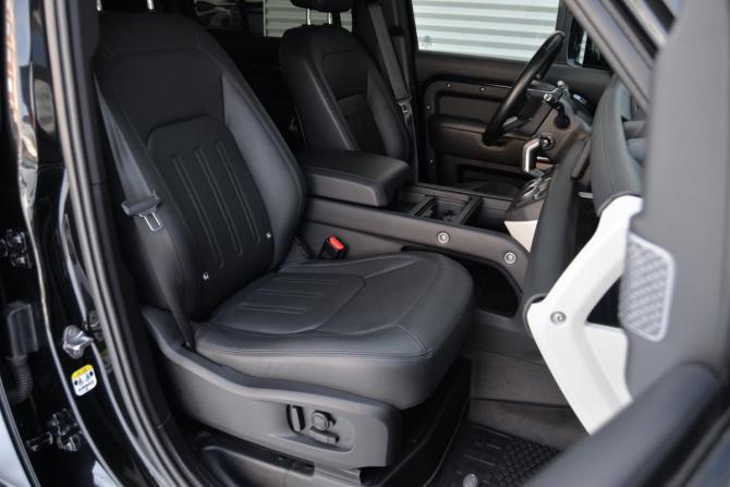 Land Rover Defender II с пробегом 2021 года, цена 6 990 000 рублей, 96700 км, внедорожник, Автокод Объявления