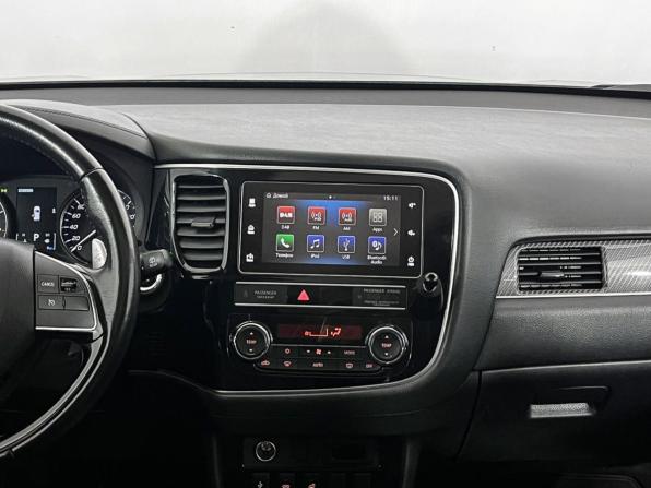Mitsubishi Outlander III Рестайлинг 3 с пробегом 2019 года, цена 2 091 000 рублей, 127000 км, внедорожник, Автокод Объявления