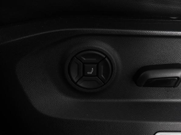 Volkswagen Touareg III с пробегом 2022 года, цена 8 100 000 рублей, 54768 км, внедорожник, Автокод Объявления