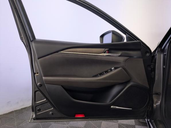Mazda 6 III (GJ) Рестайлинг 2 с пробегом 2019 года, цена 2 100 000 рублей, 171083 км, седан, Автокод Объявления