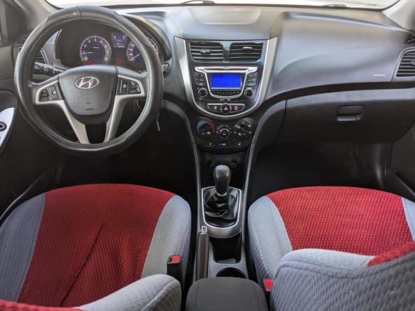Hyundai Solaris I с пробегом 2012 года, цена 909 900 рублей, 50600 км, хэтчбек, Автокод Объявления