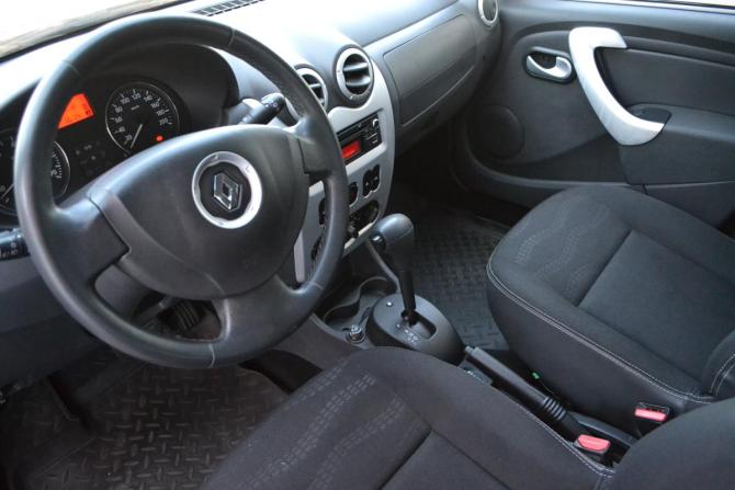 Renault Sandero I с пробегом 2012 года, цена 650 000 рублей, 198015 км, хэтчбек, Автокод Объявления