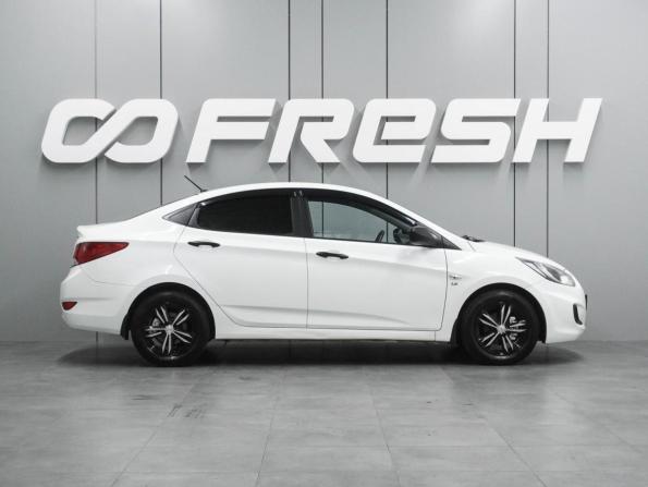 Hyundai Solaris I с пробегом 2014 года, цена 975 000 рублей, 191168 км, седан, Автокод Объявления
