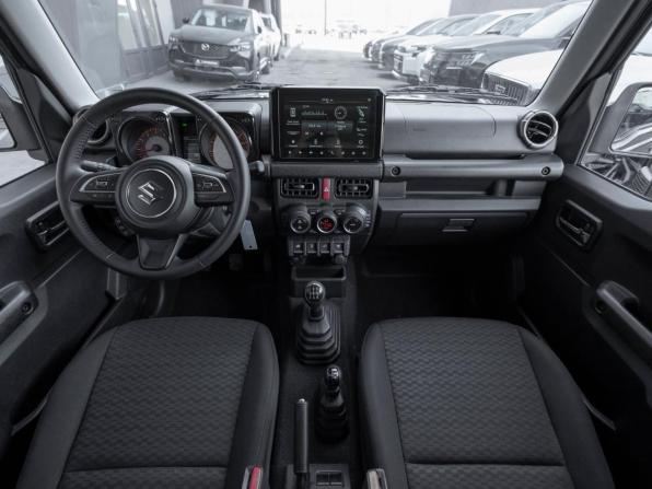 Suzuki Jimny IV с пробегом 2025 года, цена 3 950 000 рублей, 12 км, внедорожник, Автокод Объявления