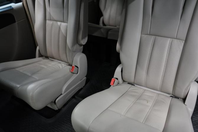 Chrysler Town &amp; Country V Рестайлинг с пробегом 2011 года, цена 999 999 рублей, 304000 км, минивэн, Автокод Объявления