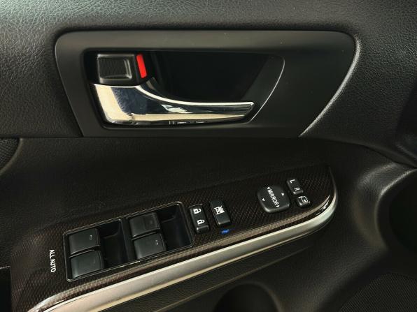 Toyota Camry VII (XV50) Рестайлинг с пробегом 2016 года, цена 1 690 000 рублей, 166261 км, седан, Автокод Объявления