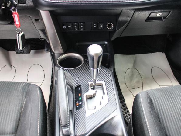 Toyota RAV4 IV (XA40) с пробегом 2013 года, цена 1 550 000 рублей, 176834 км, внедорожник, Автокод Объявления