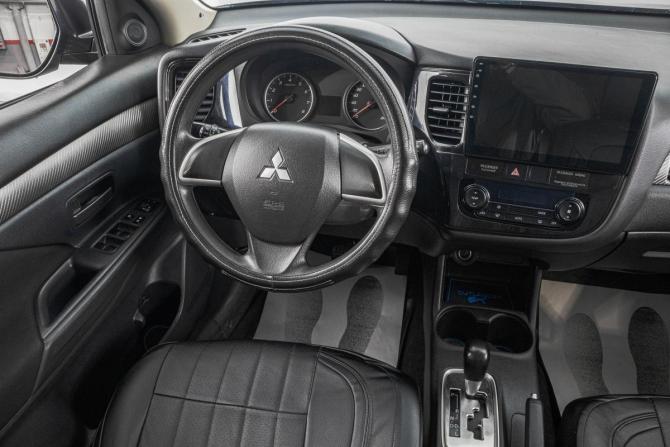 Mitsubishi Outlander III с пробегом 2013 года, цена 1 249 000 рублей, 205000 км, внедорожник, Автокод Объявления