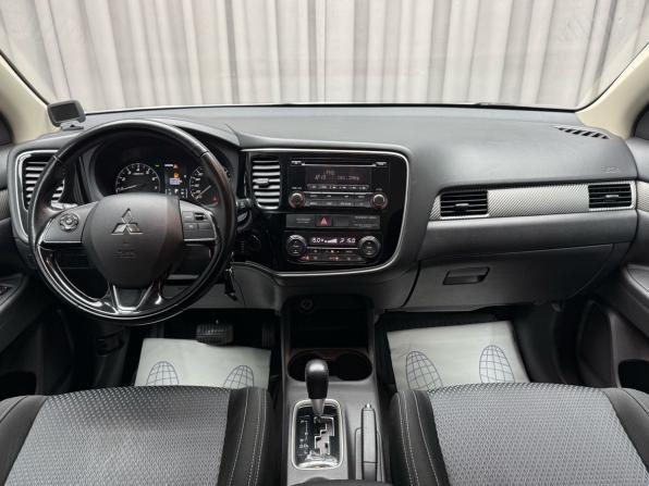 Mitsubishi Outlander III Рестайлинг 2 с пробегом 2016 года, цена 1 699 000 рублей, 185000 км, внедорожник, Автокод Объявления