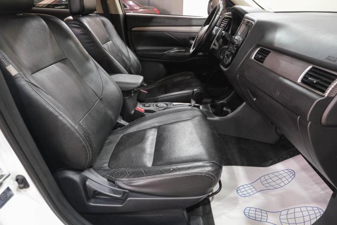 Mitsubishi Outlander III с пробегом 2013 года, цена 1 349 000 рублей, 215600 км, внедорожник, Автокод Объявления