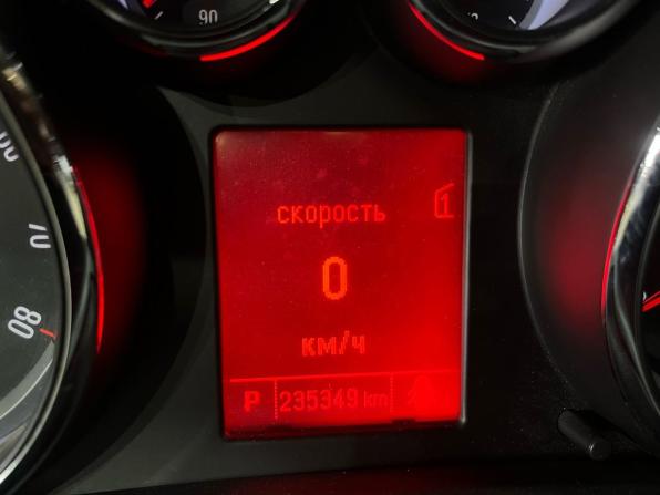 Opel Astra J с пробегом 2011 года, цена 580 000 рублей, 235350 км, хэтчбек, Автокод Объявления