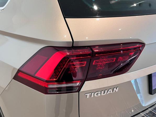 Volkswagen Tiguan II с пробегом 2018 года, цена 2 990 000 рублей, 74600 км, внедорожник, Автокод Объявления