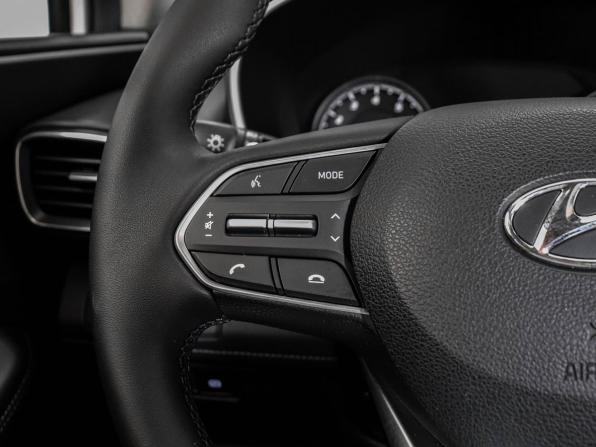 Hyundai Santa Fe IV Рестайлинг с пробегом 2021 года, цена 3 399 000 рублей, 94735 км, внедорожник, Автокод Объявления
