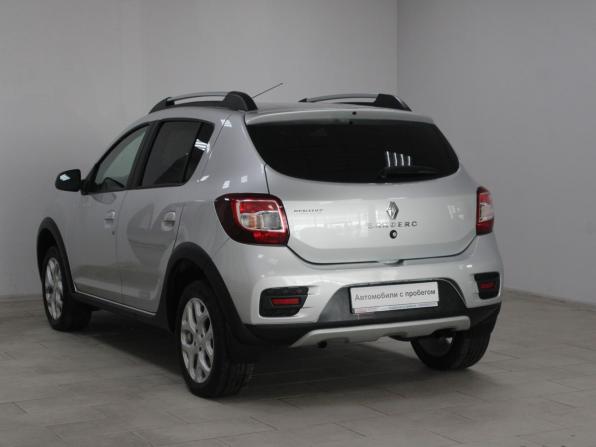 Renault Sandero II Рестайлинг с пробегом 2019 года, цена 1 499 900 рублей, 76910 км, хэтчбек, Автокод Объявления