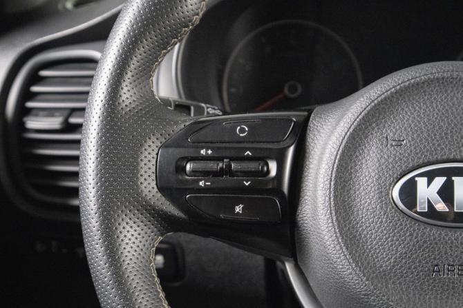 Kia Rio IV с пробегом 2019 года, цена 1 399 000 рублей, 102242 км, седан, Автокод Объявления