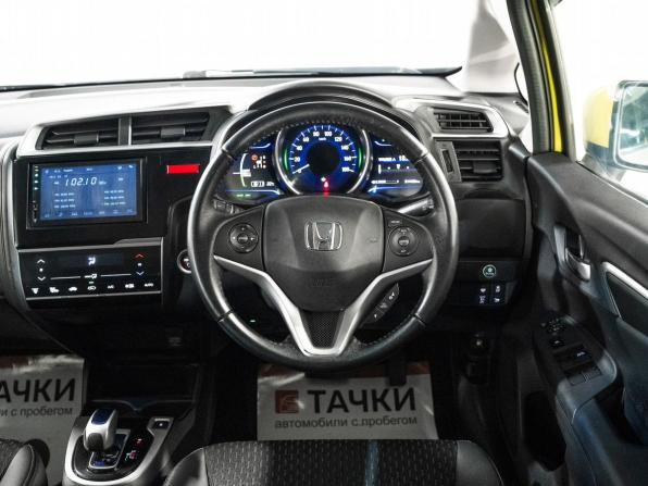 Honda Fit III с пробегом 2016 года, цена 895 000 рублей, 214423 км, хэтчбек, Автокод Объявления
