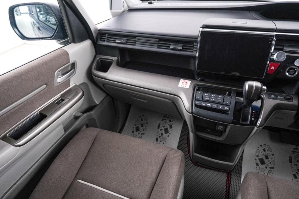 Honda Stepwgn V Рестайлинг Красноярск  - изображение 12