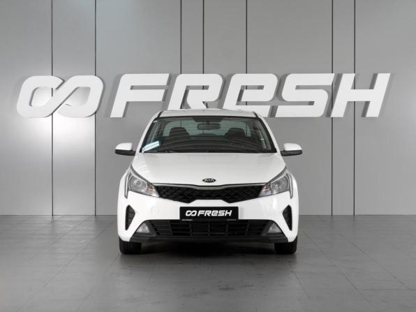 Kia Rio IV Рестайлинг с пробегом 2021 года, цена 1 490 000 рублей, 85937 км, седан, Автокод Объявления