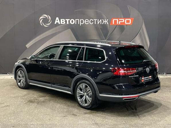 Volkswagen Passat B8 с пробегом 2018 года, цена 2 497 000 рублей, 143605 км, универсал, Автокод Объявления