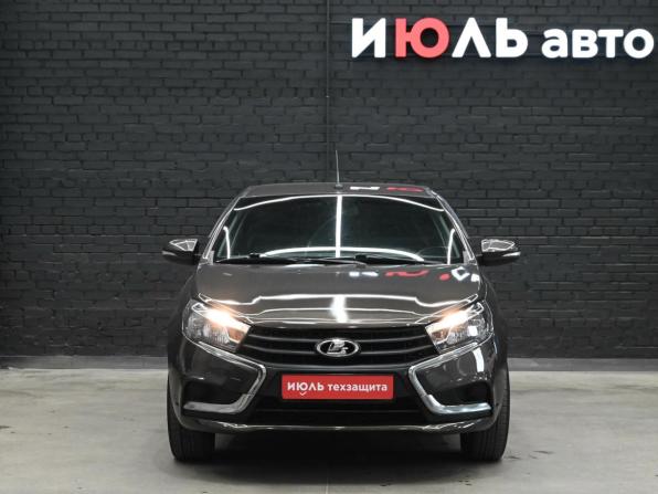 Lada (ВАЗ) Vesta I с пробегом 2018 года, цена 900 000 рублей, 195524 км, седан, Автокод Объявления