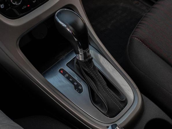 Opel Astra J с пробегом 2012 года, цена 760 000 рублей, 243131 км, хэтчбек, Автокод Объявления