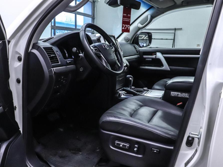 Toyota Land Cruiser 200 Series Рестайлинг 2 Красноярск  - изображение 17