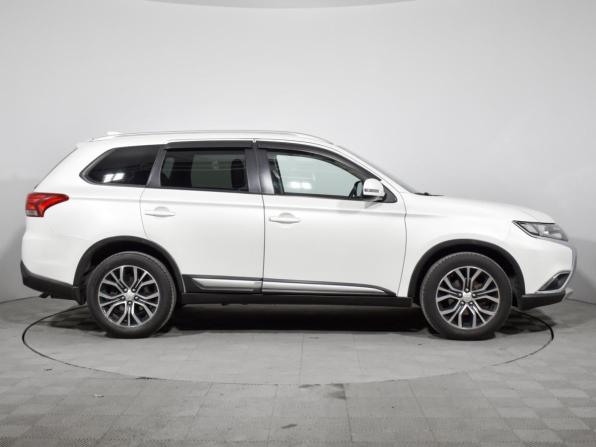 Mitsubishi Outlander III Рестайлинг 2 с пробегом 2017 года, цена 1 698 900 рублей, 147498 км, внедорожник, Автокод Объявления
