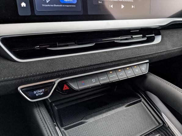 Geely Monjaro I с пробегом 2024 года, цена 3 530 000 рублей, 27396 км, внедорожник, Автокод Объявления