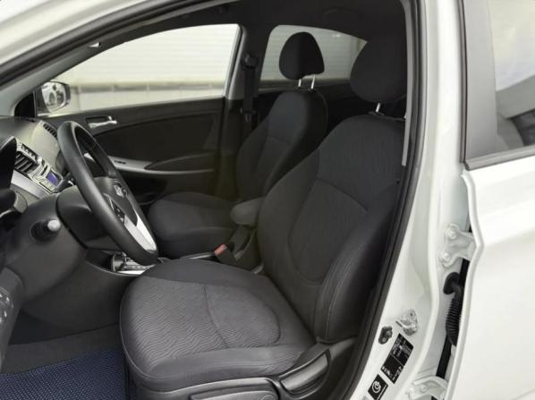 Hyundai Solaris I с пробегом 2013 года, цена 940 000 рублей, 227000 км, седан, Автокод Объявления