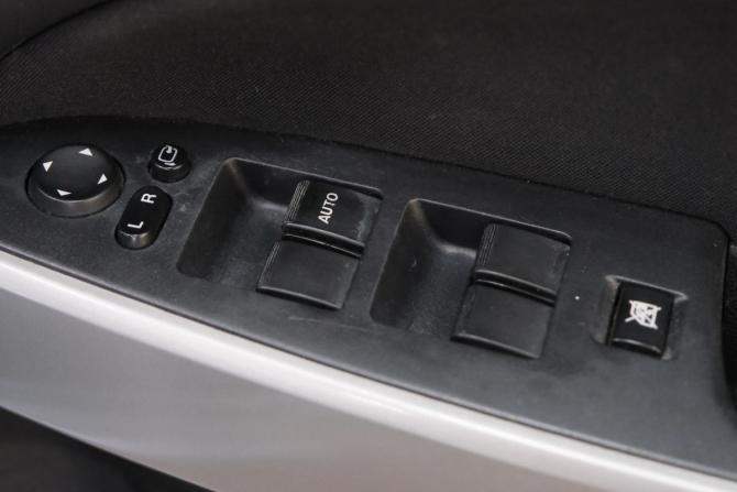 Mazda Demio III (DE) с пробегом 2011 года, цена 699 000 рублей, 142000 км, хэтчбек, Автокод Объявления