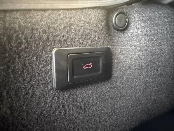 Toyota Camry VIII (XV70) с пробегом 2018 года, цена 2 650 000 рублей, 61006 км, седан, Автокод Объявления